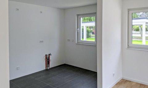 Küche im Doppelhaus in Ahrensburg