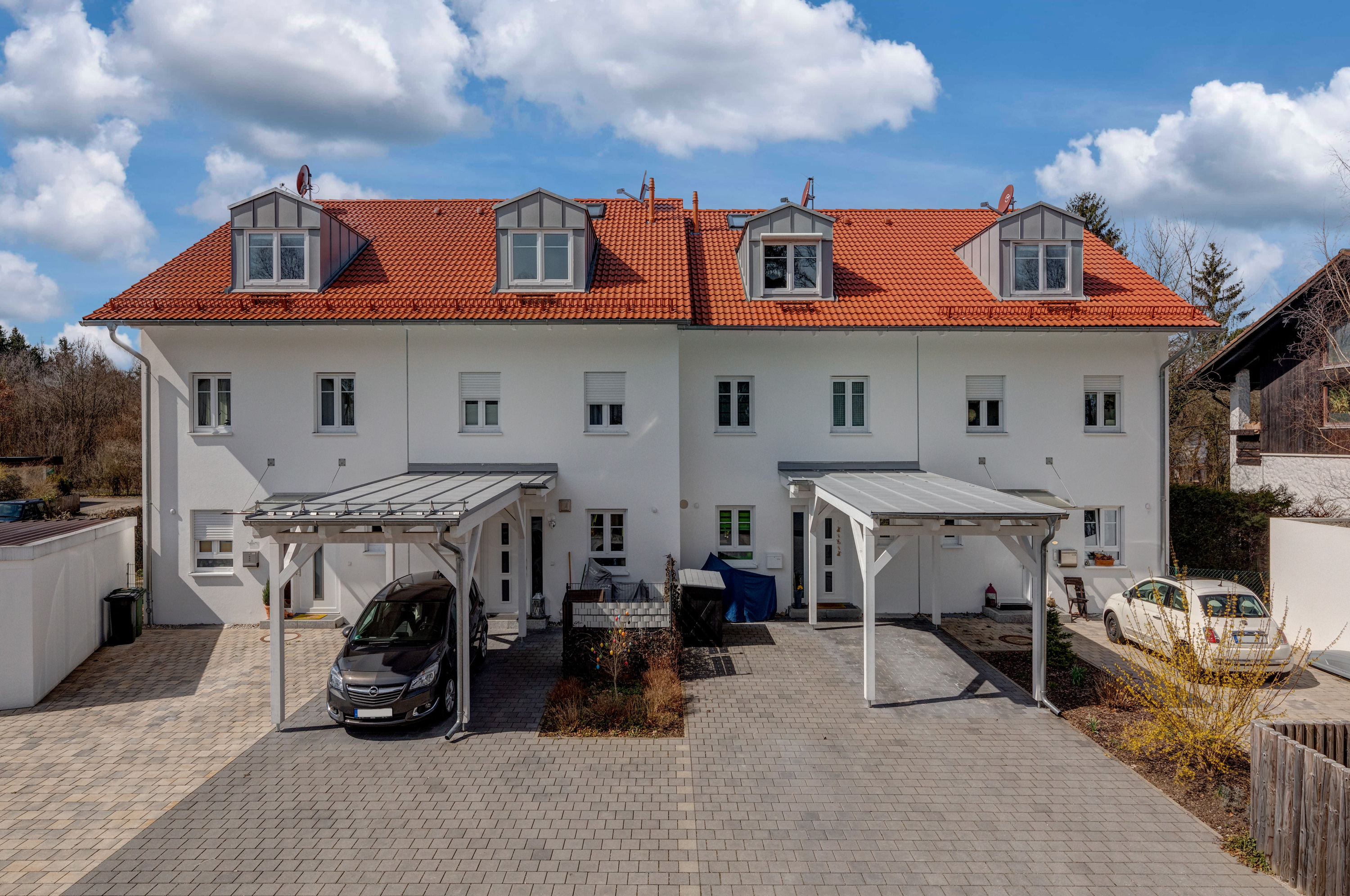 Vaterstetten Haus kaufen - Reihenhäuser im Meisenweg | HELMA